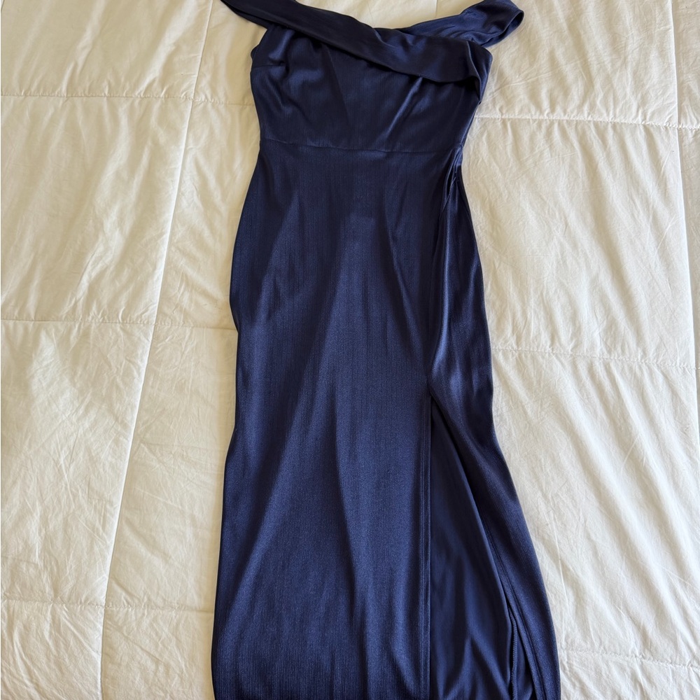 Elegant & Sexy Navy Blue Off-Shoulder Dress